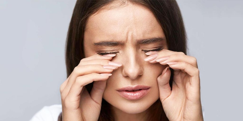 Viêm xoang có thể là nguyên nhân gây ra đau hốc mắt