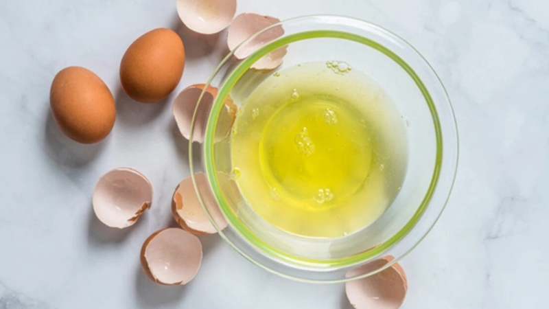 Mặt nạ lòng trắng trứng gà và sữa chua