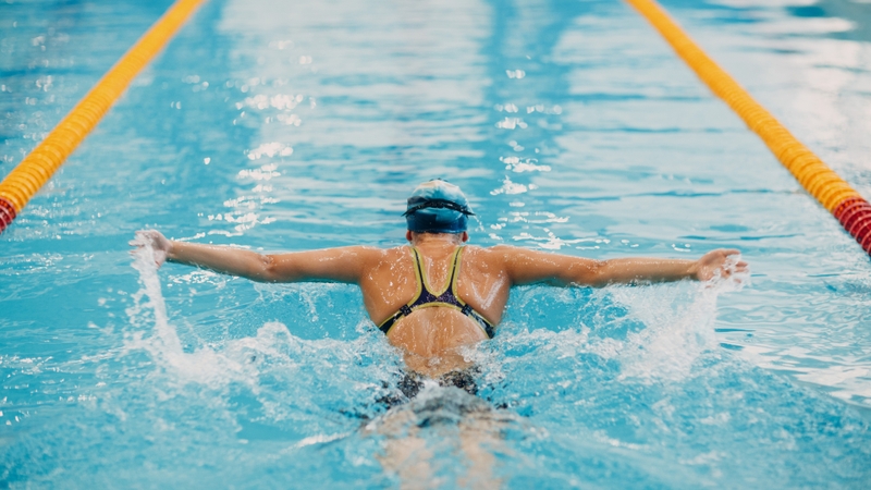 chữa hoại tử khớp háng bằng Diện Chẩn 2