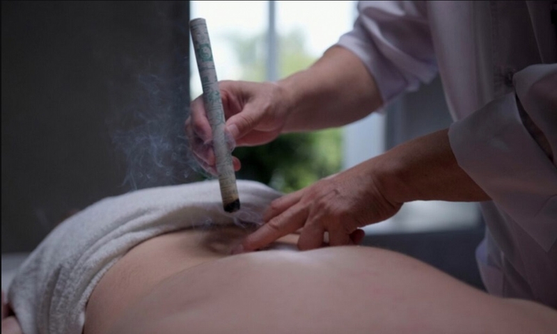 Chữa liệt dây thần kinh số 7 bằng ngải cứu có thực sự hiệu quả hay không? 3