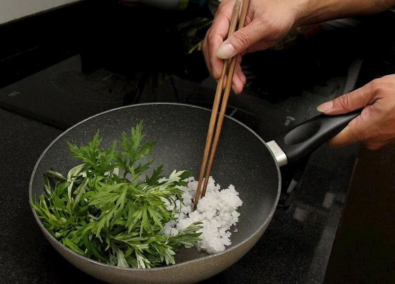 Chữa thoát vị đĩa đệm bằng thuốc nam - Hiệu quả bất ngờ! 1