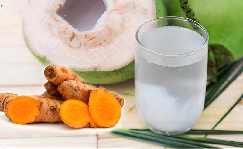 Chữa trào ngược dạ dày bằng nước dừa không phải ai cũng biết