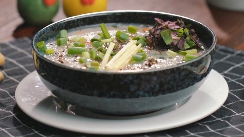 Cháo tía tô bổ dưỡng thanh mát cho gia đình