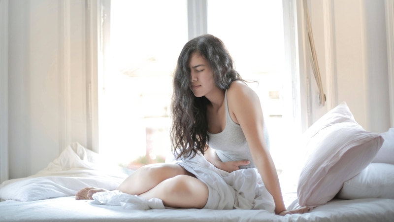 Người bệnh được khuyến nghị nội soi sớm khi có triệu chứng đau bụng dưới kéo dài