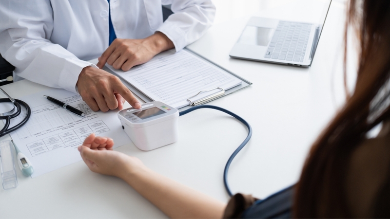 Một số nghiên cứu thực nghiệm trên động vật ghi nhận dịch chiết từ lá chùm ruột có khả năng hỗ trợ điều hòa huyết áp