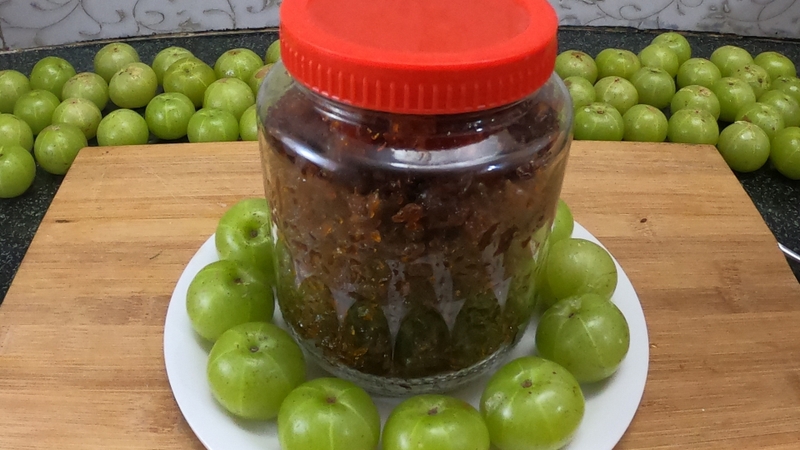 Trái chùm ruột thường được dùng dưới nhiều dạng như ăn tươi, ép nước hoặc làm mứt