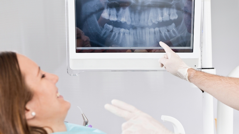 Nên thực hiện chụp X-quang răng tại cơ sở Răng Hàm Mặt uy tín, thiết bị hiện đại, đạt chuẩn