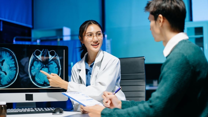 MRI giúp đánh giá và theo dõi nhiều bệnh lý thần kinh trung ương