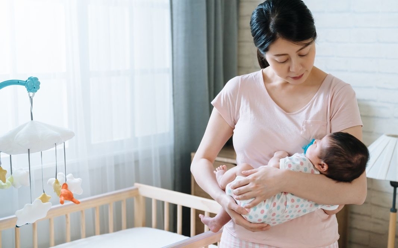 Cluster feed là gì? Cần làm gì khi trẻ cluster feed 4