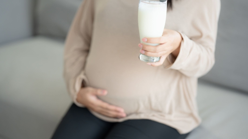 Có bầu uống sữa đậu phộng được không?
