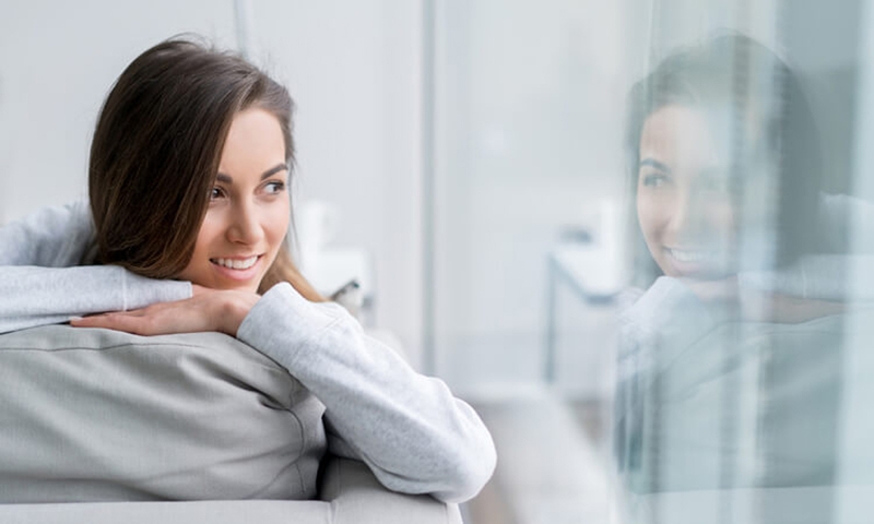 Có bình thường không khi thường xuyên nói chuyện một mình?