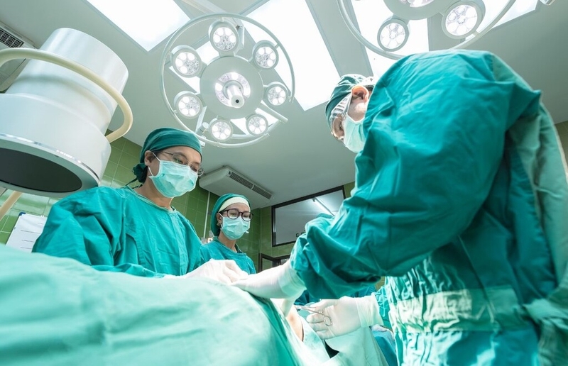 Có cần phải kiêng nói sau mổ tuyến giáp không? Những lưu ý chăm sóc sau mổ tuyến giáp 1