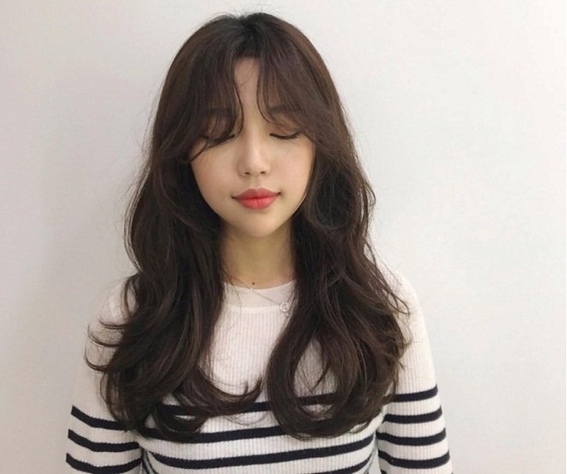 Các kiểu tóc dài dành cho cô nàng sở hữu khuôn mặt tròn 6