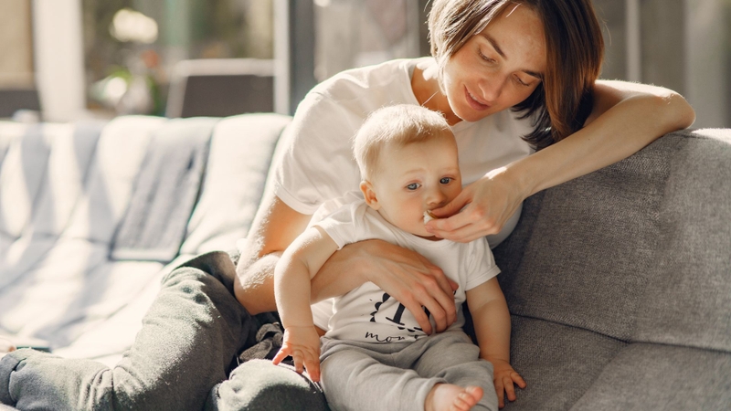 Có nên cho bé uống thuốc nhuận tràng? Chuyên gia cảnh báo 4 sai lầm cha mẹ dễ mắc phải 2