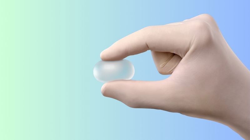 Tinh hoàn nhân tạo có độ mềm, độ đàn hồi và cảm giác gần tương tự mô thật khi sờ nắn