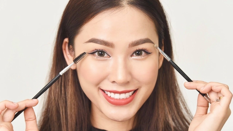 Có nên điêu khắc chân mày không? Cách chăm sóc và duy trì 2