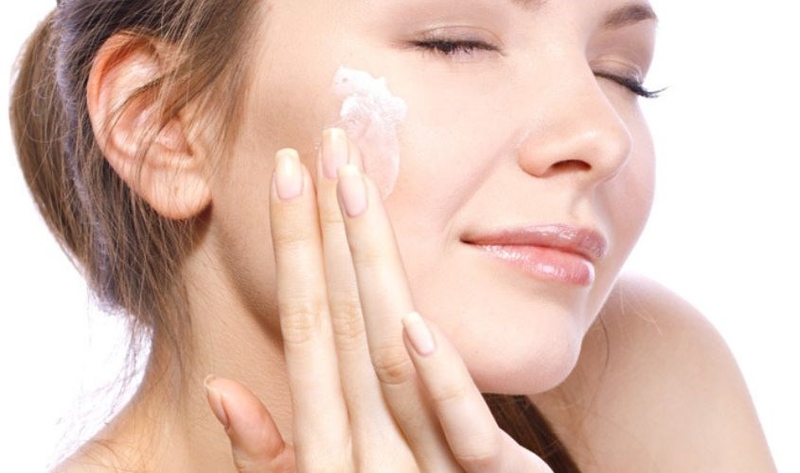 Có nên dùng kem dưỡng da không? Hướng dẫn sử dụng kem dưỡng da đúng cách 3