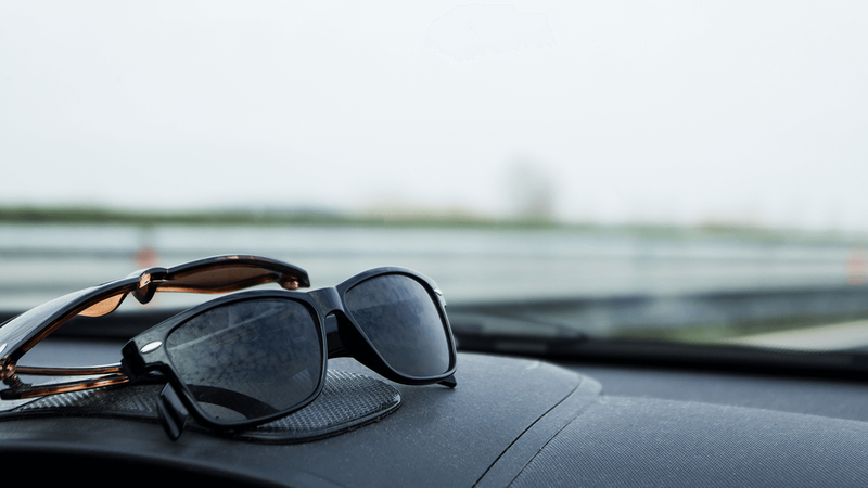 Có nên dùng tròng kính đổi màu thường xuyên không 4