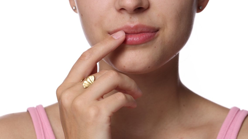 Dùng Vaseline đúng cách để phát huy hiệu quả dưỡng ẩm