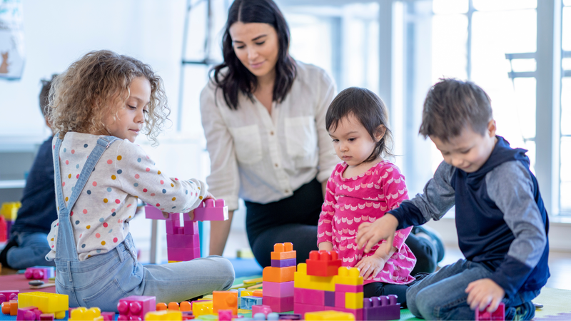 Có nên gửi trẻ 12 tháng tuổi đi nhà trẻ không? Độ tuổi thích hợp đi nhà trẻ 2