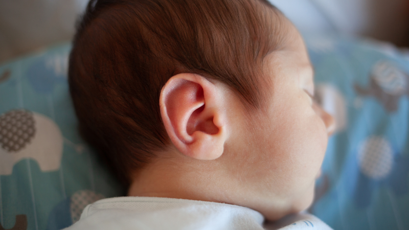 Có nên lấy ráy tai cho trẻ sơ sinh​ không? 2