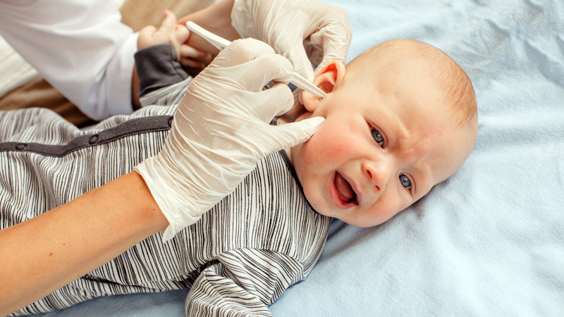 Có nên lấy ráy tai cho trẻ sơ sinh​ không? 4