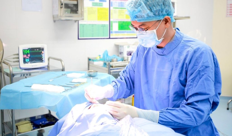 Có nên nâng mũi nam hay không? Nâng mũi nam giá bao nhiêu? 3