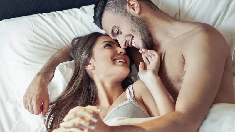 Quan hệ ngày đèn đỏ không bị cấm tuyệt đối nhưng đi kèm với nhiều yếu tố rủi ro