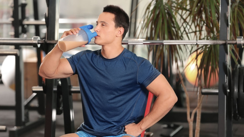 Có những thời điểm nam giới nên hạn chế quay tay sau tập gym