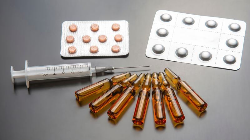 Có nên sử dụng đồng thời vắc xin và thuốc kháng sinh không?