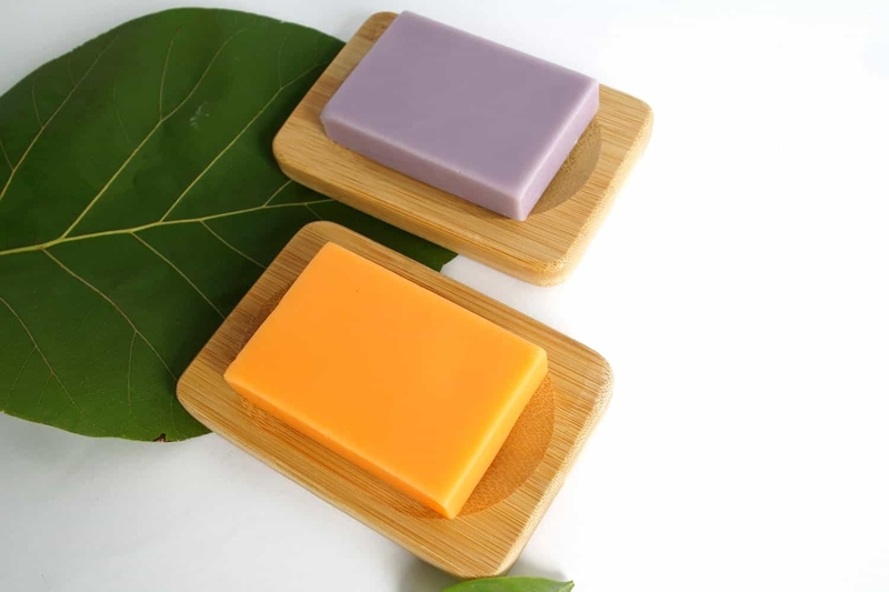 Xà phòng giúp da mềm mại, mịn màng, hạn chế tình trạng da khô, bong tróc do bệnh hắc lào