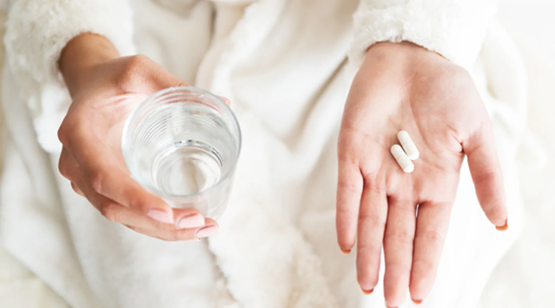 Nên uống men vi sinh cách thời điểm uống thuốc kháng sinh ít nhất 2 tiếng