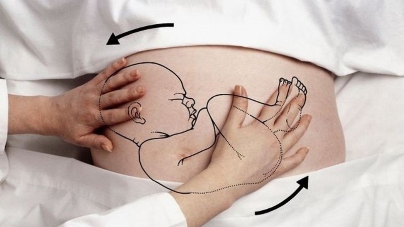 Có nên xoa bụng khi mang thai 3 tháng đầu? Lưu ý gì khi mang thai? 3