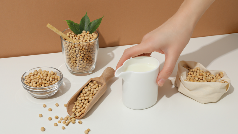 Mẹ bầu có tiền sử bệnh tuyến giáp cần thận trọng khi uống sữa đậu nành