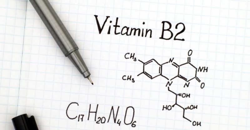 Giải đáp: Uống vitamin B2 trị mụn được không?1