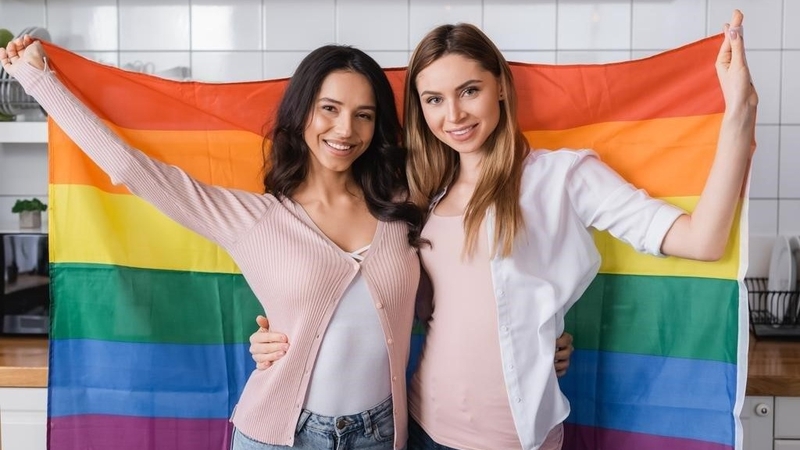 Có thể thụ tinh nhân tạo cho người đồng giới nữ