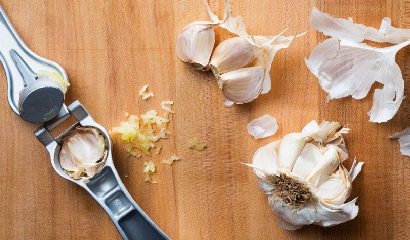 Có thể trị nám bằng tỏi được không? Cách làm như thế nào? 1