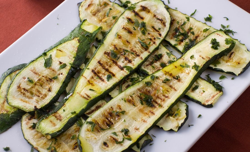 Điểm danh các công dụng của bí ngòi cho bé 4