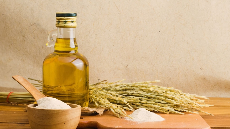 Công dụng của dầu gạo đối với sức khoẻ và sắc đẹp