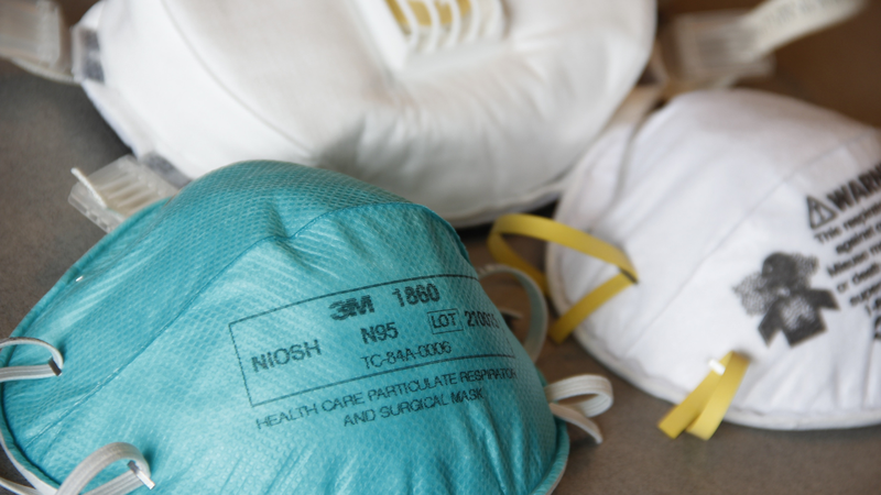 cong-dung-cua-khau-trang-n95-co-van-tho-va-mot-so-dieu-ban-can-biet 1.png