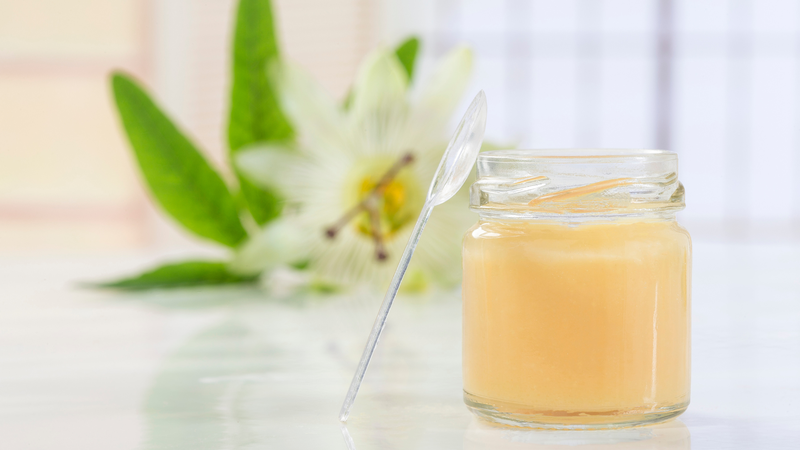 Sữa ong chúa là gì? Các tác dụng của sữa ong chúa với sức khỏe 3