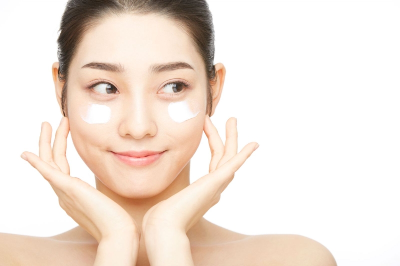 Công dụng của vaseline? Trị mụn đầu đen bằng vaseline có an toàn không? 3