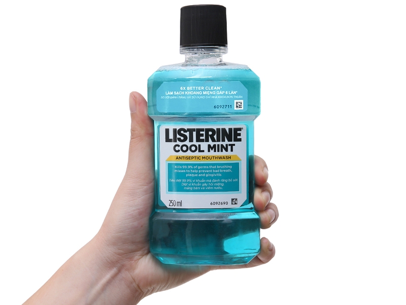 Công dụng nước súc miệng listerine ít ai ngờ tới
