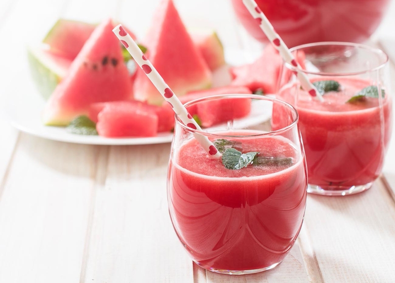 Công dụng tuyệt vời của nước ép cần tây dưa hấu đối với sắc đẹp có thể bạn chưa biết 3