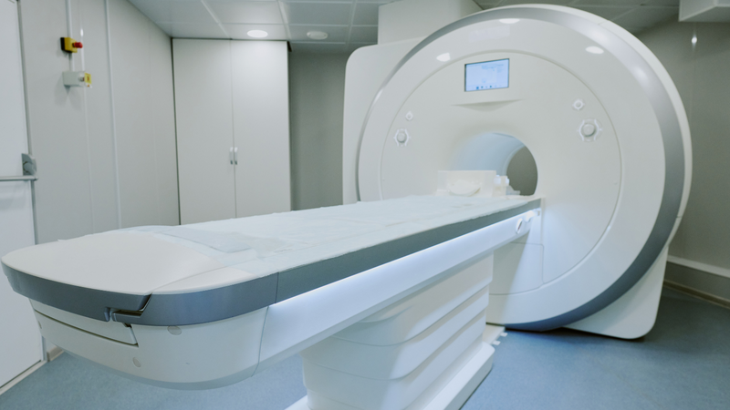 Kết hợp với các kỹ thuật hình ảnh hiện đại như chụp CT hay MRI