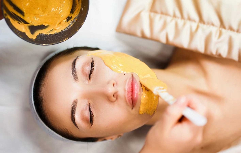 Công thức mặt nạ cam thảo sữa chua đánh bay thâm mụn hiệu quả