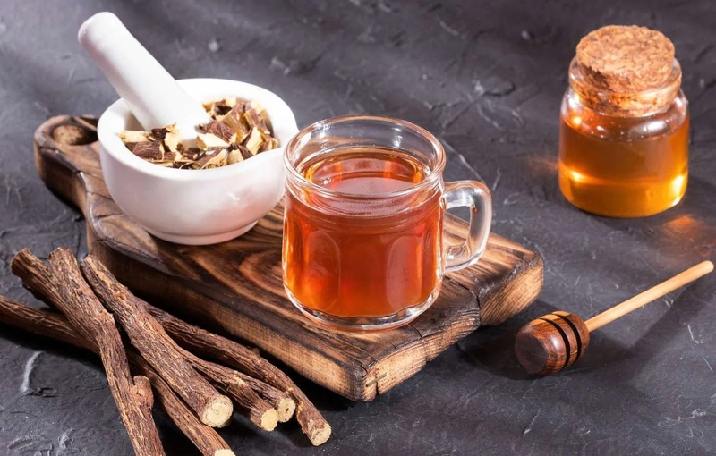 Công thức trị mụn với bột cam thảo và mật ong