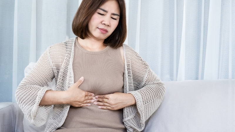 Cúc la mã có thể hỗ trợ tiêu hóa, giảm đau dạ dày, đầy hơi và co thắt ruột