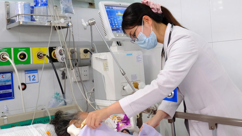 Bệnh mạn tính khiến nguy cơ tử vong cao hơn khi nhiễm trùng