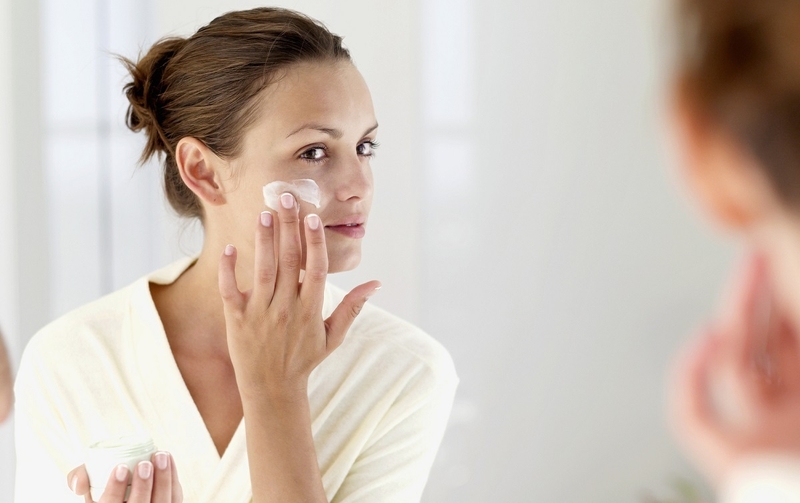 Da mặt bị ngứa sần sùi phải làm sao 2